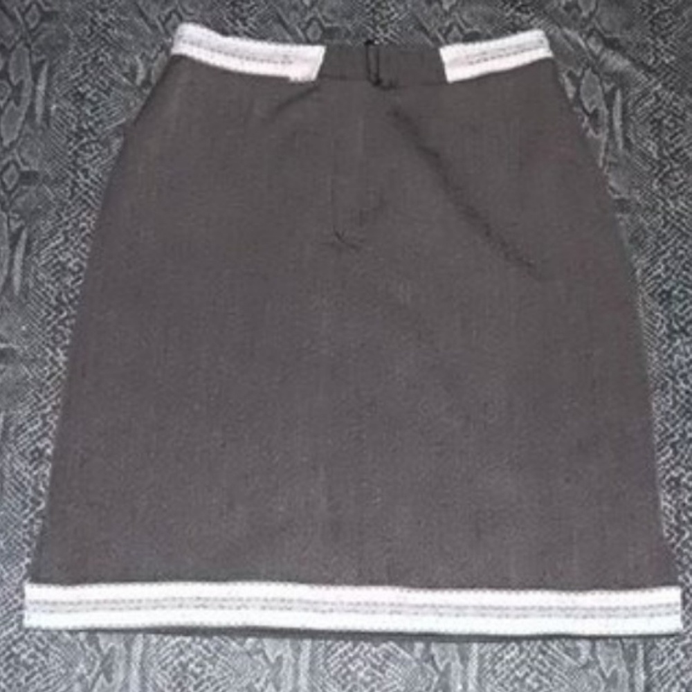 Kathie Lee Gray Skirt with Pink Trim